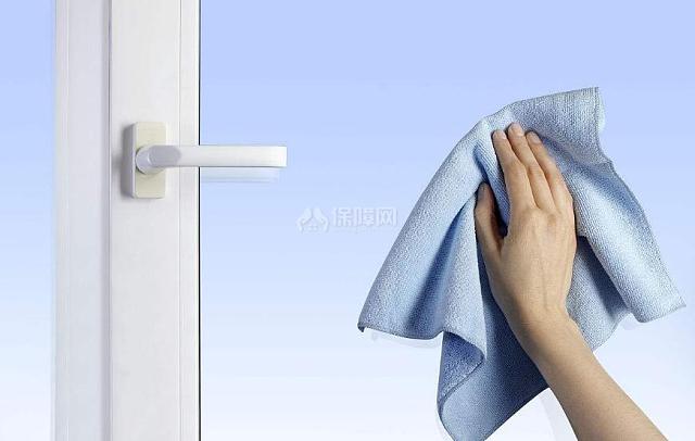 生活小常识：窗户玻璃清洁的小窍门