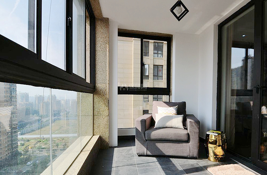 雅致现代两居休闲阳台设计效果图
