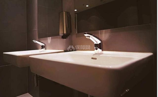 卫生间臭味怎么去除 认准源头找方法