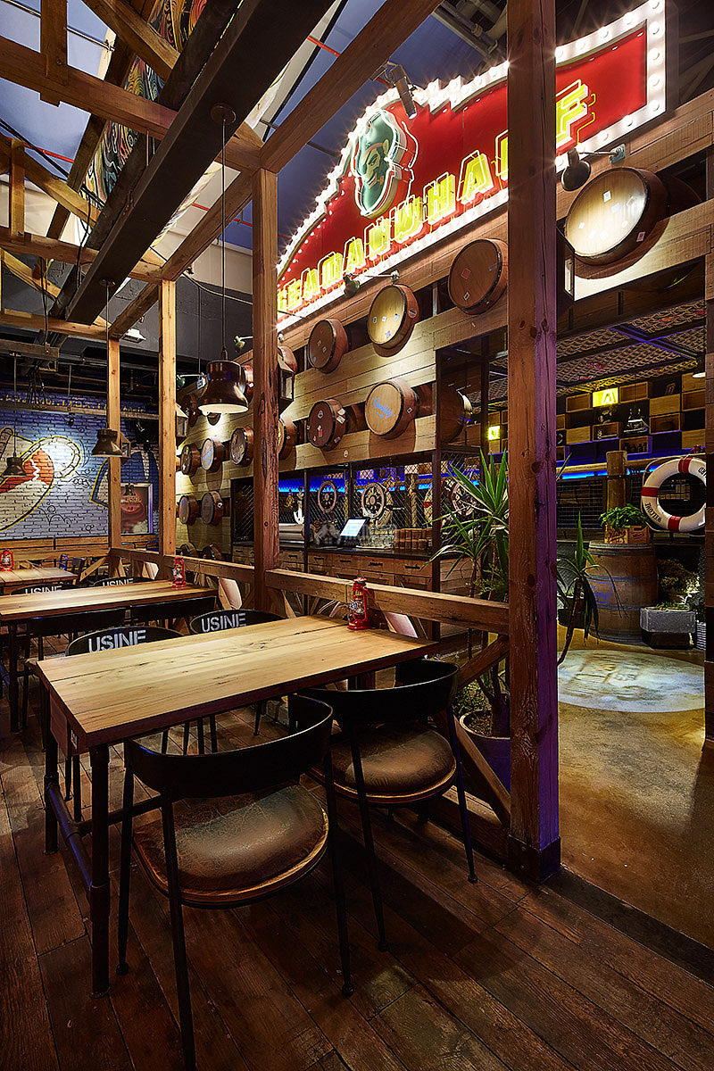 银泰城水手码头餐厅墙面装饰效果图