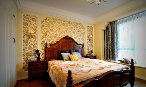 经典美式三居卧室床头背景墙装修效果图