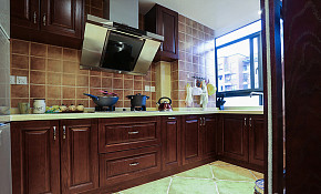 139平美式复古装修厨房效果图