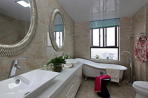 多彩家居设计卫生间浴缸效果图