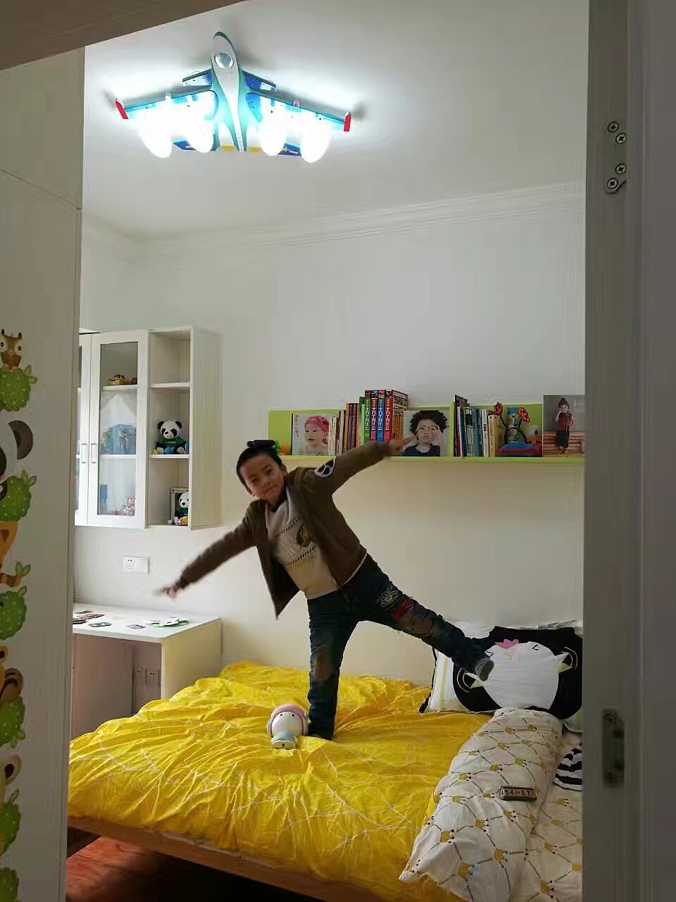 小孩房实景