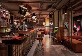奥地利Dachboden酒吧效果图一