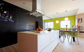 北欧简约创意三居室开放式厨房设计
