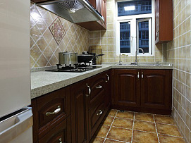 古典沉稳美式二居室厨房装修效果图