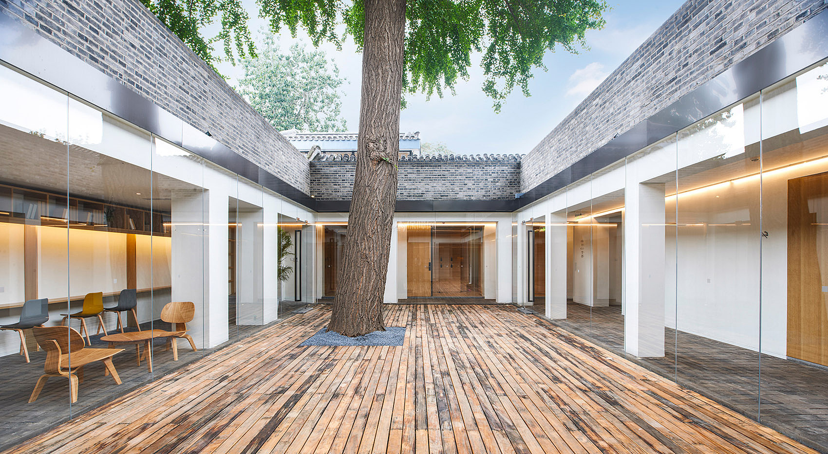 京協(xié)作胡同膠囊酒店之后院景觀效果圖