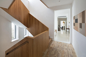 300平现代简约别墅之楼梯设计效果图