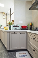 86平温馨现代两居之厨房台面设计效果图