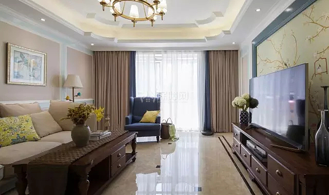 160平浪漫美式三居之客厅整体装修效果图