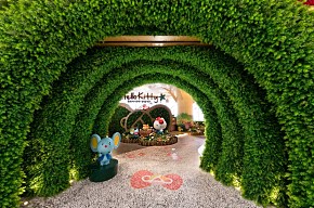 Hello Kitty Secret Path餐廳之進(jìn)門處裝飾效果圖