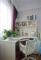130平现代欧式三居之书房书桌设计效果图