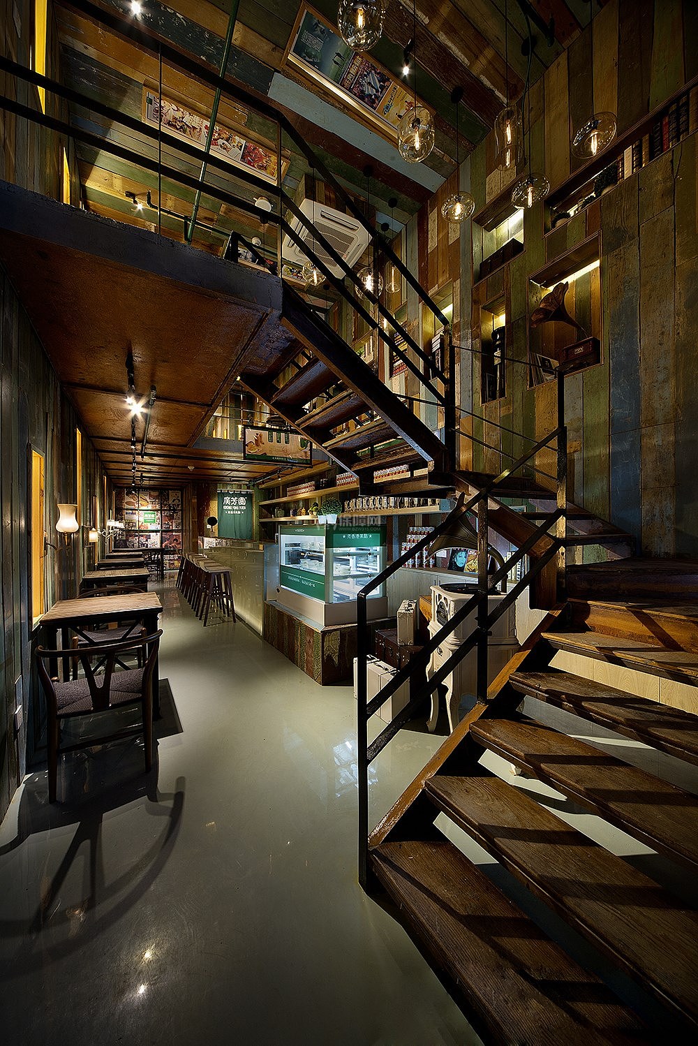 廣坊圆茶餐厅之楼梯设计效果图
