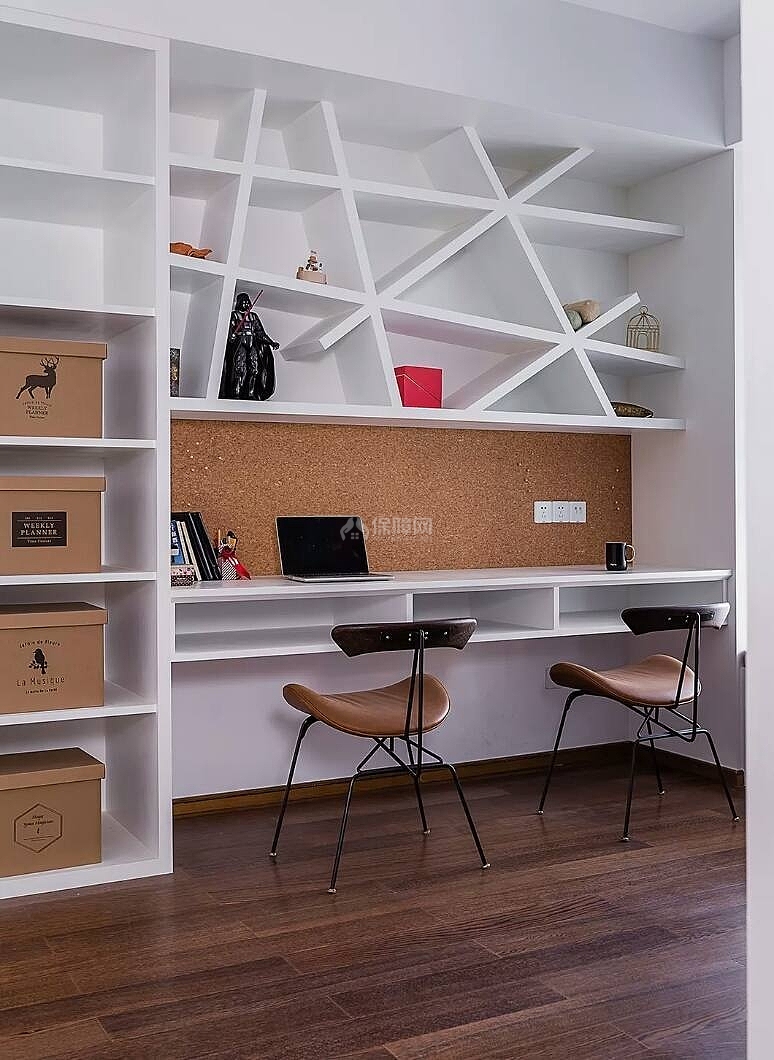 110平米北欧清雅三居之书房书桌设计效果图
