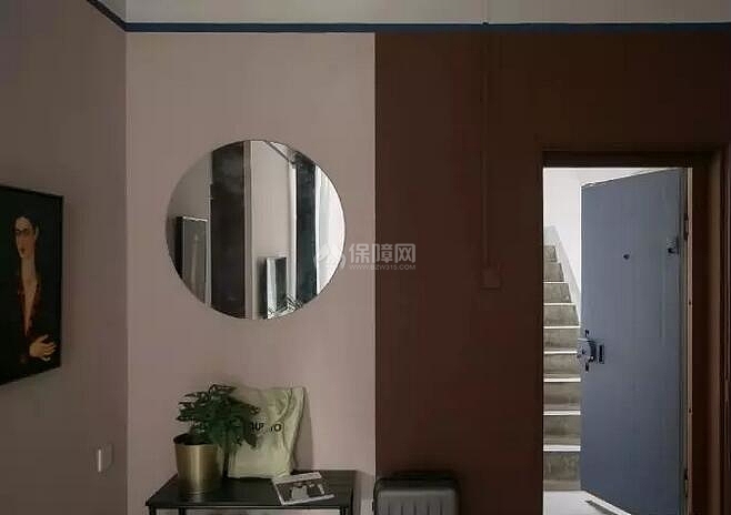 80㎡現(xiàn)代簡(jiǎn)約兩居之入戶門裝修設(shè)計(jì)