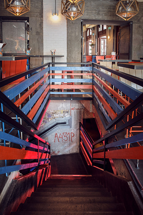 Kolor酒吧餐厅之楼梯设计效果图