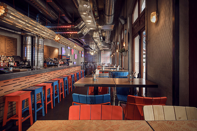 Kolor酒吧餐厅之一层整体格局设计效果图