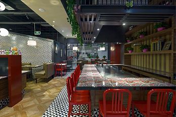 月影鐵板燒藝術(shù)餐廳長桌臺設(shè)計效果圖