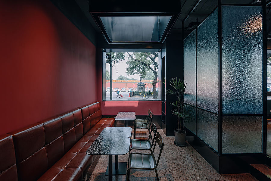 北京红墙咖啡厅一楼空间装潢效果图