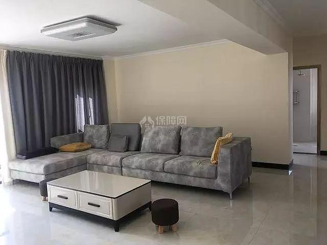 87平北歐復式客廳布藝沙發(fā)布置
