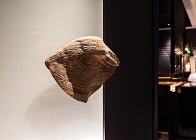 大頭椰椰子雞火鍋餐廳墻面裝飾細(xì)節(jié)