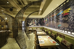 淘味群光广场店之座位墙面装饰效果图