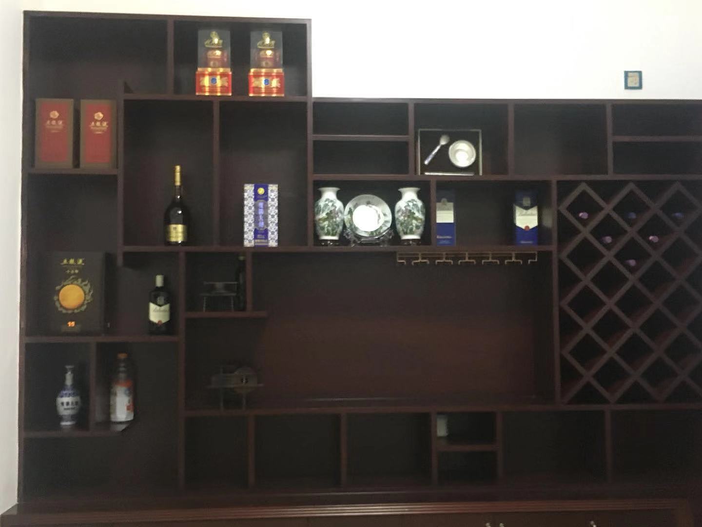 餐厅酒柜
