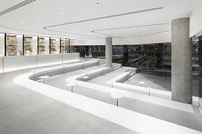 %咖啡廳之階梯式座位區(qū)全景裝修圖