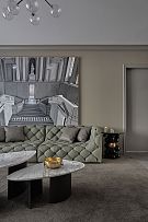170㎡轻奢美式三居之沙发背景墙装饰细节图