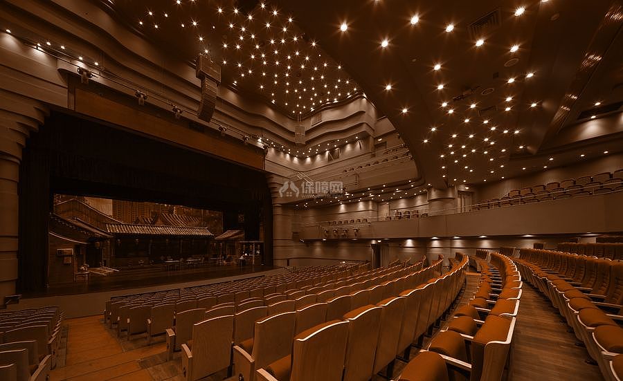 北京东方剧院之放映厅顶部设计效果图