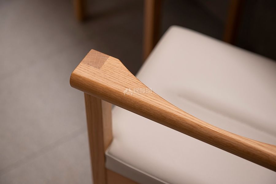 日本纸鹤咖啡馆之椅子细节图
