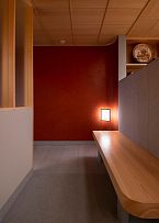 日本紙鶴咖啡館之過道休閑區(qū)設計效果圖