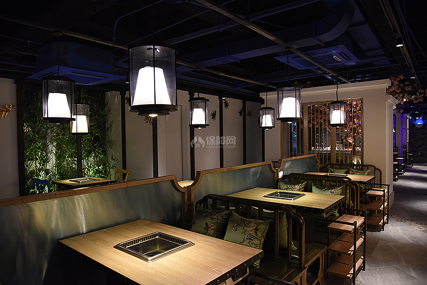 野妹經(jīng)典火鍋店之座位隔斷設(shè)計(jì)效果圖