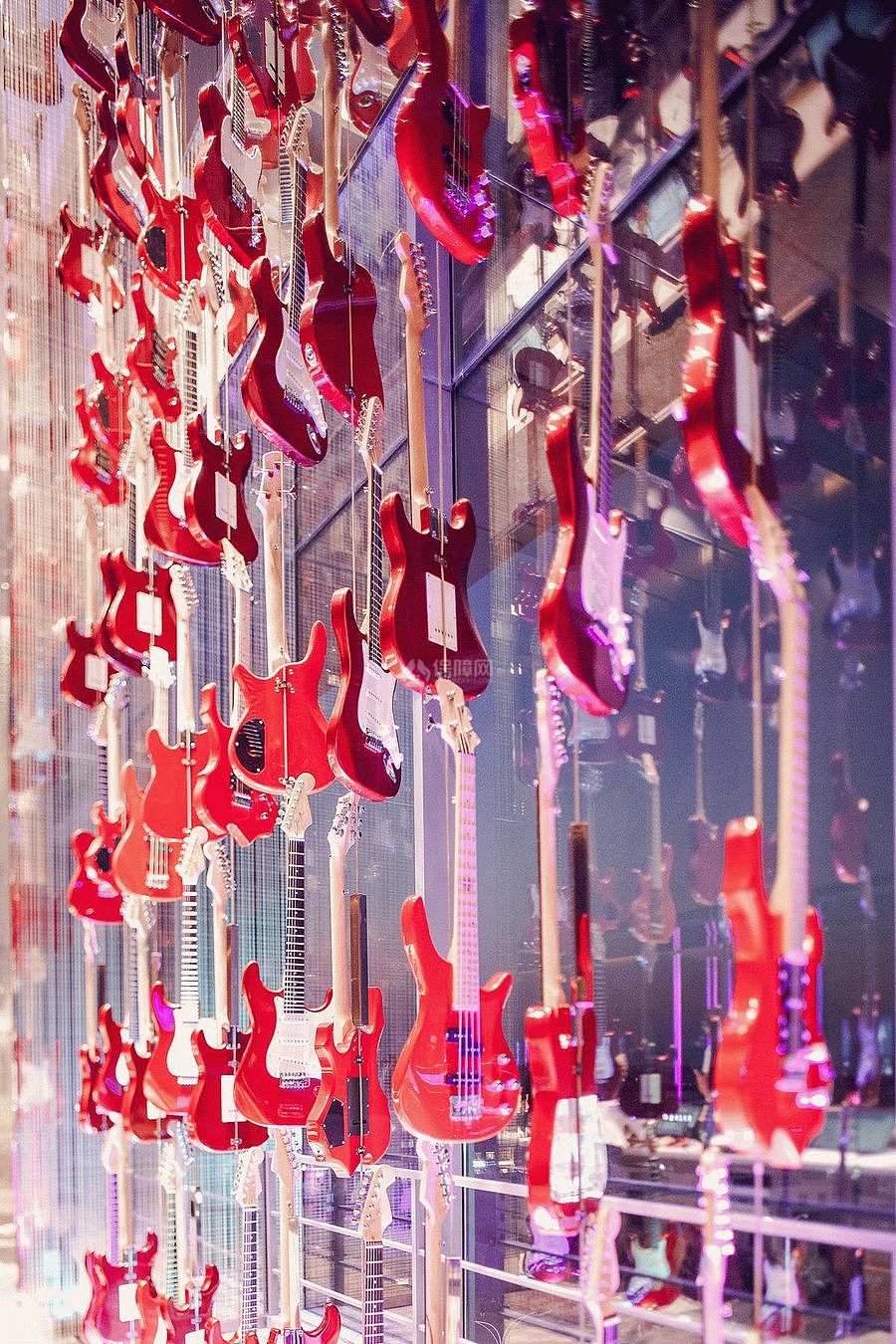 ROCK艺术酒店之吉他墙帘设计效果图