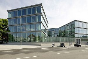 Media办公楼外观装修效果图
