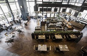 Open Life 時(shí)尚餐廳大廳俯瞰圖