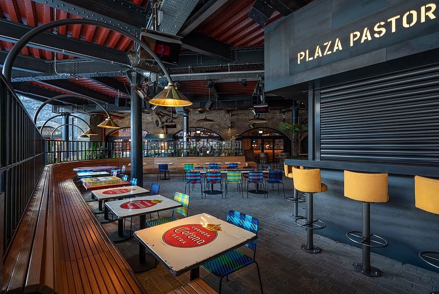 Plaza Pastor室外餐厅座位布置效果图