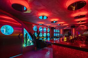 MOLLY CLUB酒吧入口装潢设计效果图