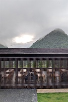 山間餐廳與酒吧外觀設(shè)計(jì)效果圖