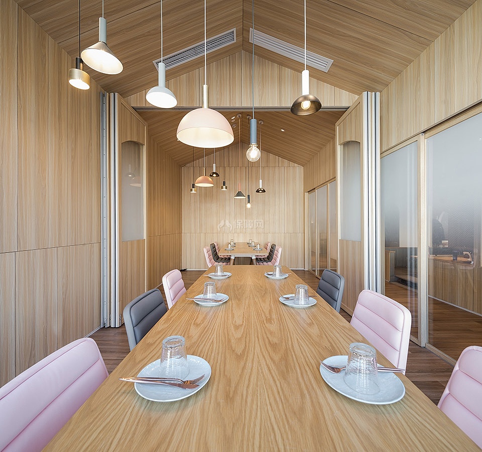 维塔兰德亲子餐厅用餐处灯光设计效果图