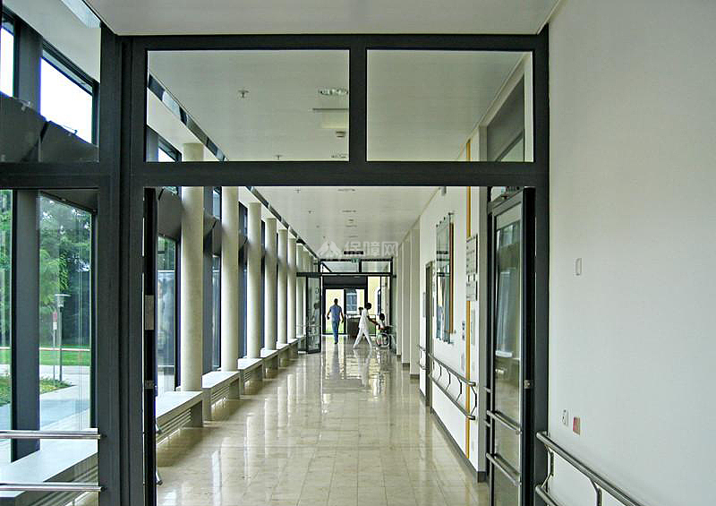 医院室内走廊设计