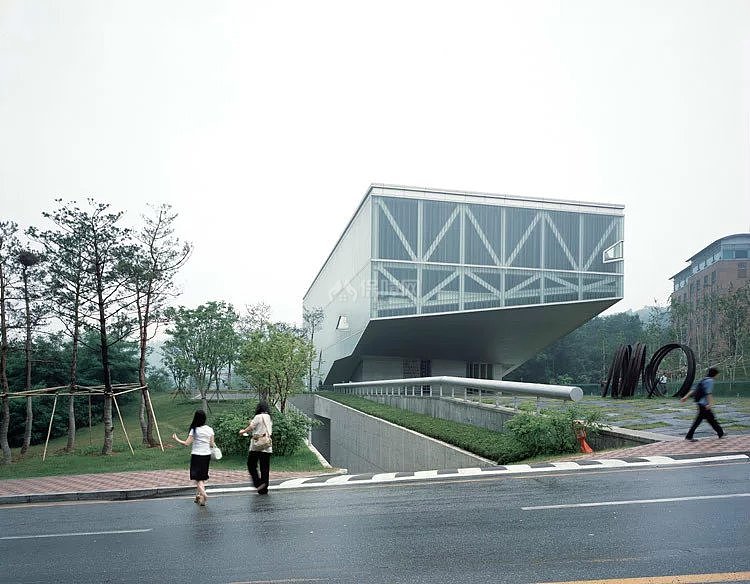 首尔国立大学博物馆个性设计