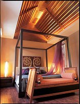 东南亚时尚卧室吊顶床头柜效果图