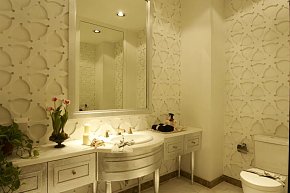东南亚风格卫生间浴室柜背景墙设计