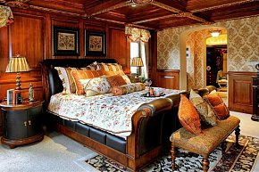 欧式古典风格卧室床头柜装修图片