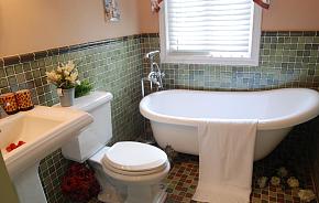 91平美式田园风格浴室浴缸图片