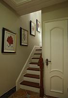 美式地中海风格别墅楼梯装修设计图片