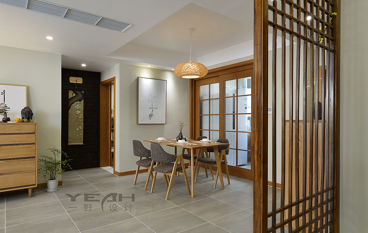素木混搭三居室设计餐厅隔断