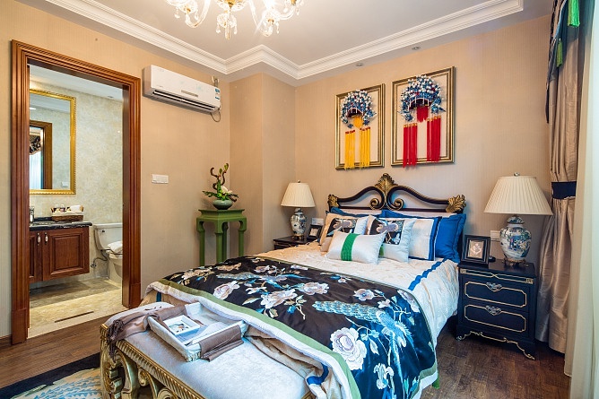 中西混搭新古典风格卧室效果图